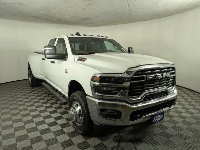 2026 Ram 3500 Tradesman Crew Cab 4x4 8 Box