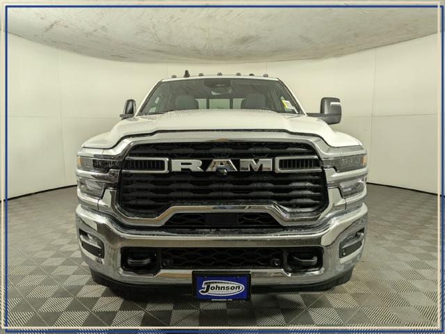 2026 Ram 3500 Tradesman Crew Cab 4x4 8 Box