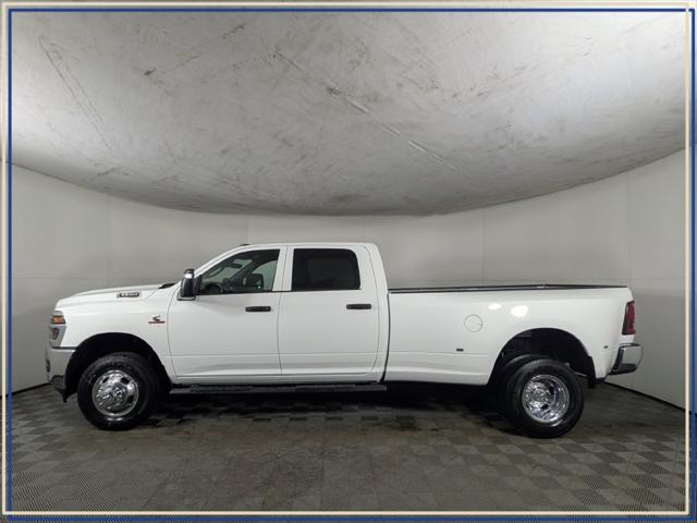 2026 Ram 3500 Tradesman Crew Cab 4x4 8 Box