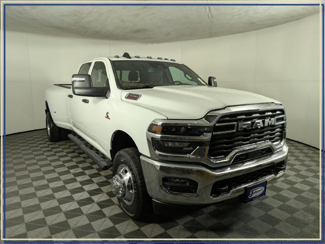 2026 Ram 3500 Tradesman Crew Cab 4x4 8 Box