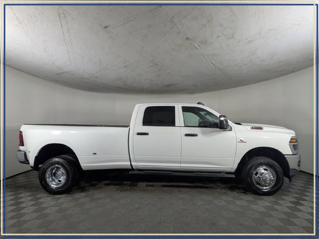 2026 Ram 3500 Tradesman Crew Cab 4x4 8 Box