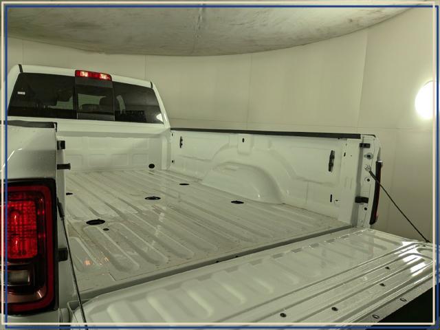 2026 Ram 3500 Tradesman Crew Cab 4x4 8 Box