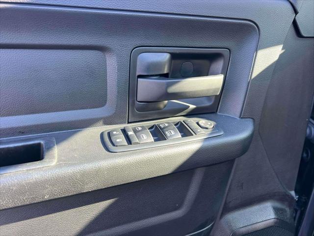 2019 Ram 1500 Classic Express Quad Cab 4x4 6'4" Box