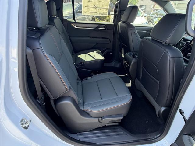 2026 GMC Acadia AT4 AWD