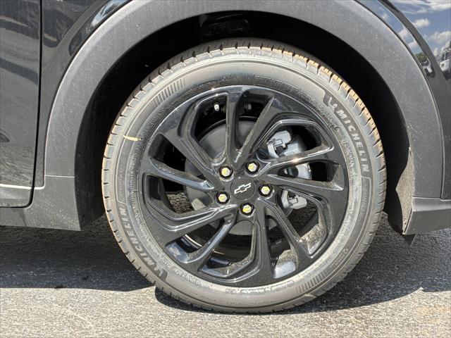 2027 Chevrolet Bolt RS FWD