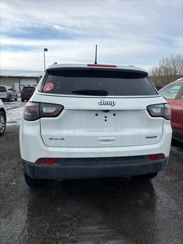 2023 Jeep Compass Latitude Lux FWD