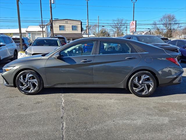 2024 Hyundai Elantra Limited