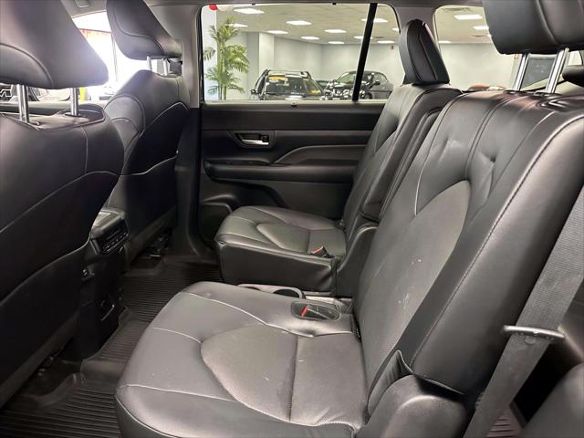2024 Toyota Grand Highlander XLE [14]