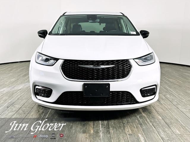 2024 Chrysler Pacifica Touring L AWD