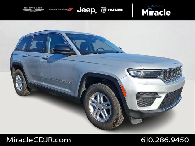 2023 Jeep Grand Cherokee Laredo 4x4