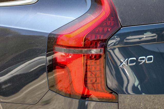 2026 Volvo XC90 Plus, B6 AWD Gas mild hybrid, Gasoline, Bright, 7 Seats