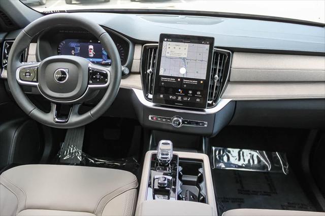 2026 Volvo XC90 Plus, B6 AWD Gas mild hybrid, Gasoline, Bright, 7 Seats