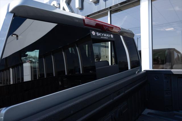 2026 GMC Sierra 2500HD Crew Cab, Standard Bed, AT4, 4WD