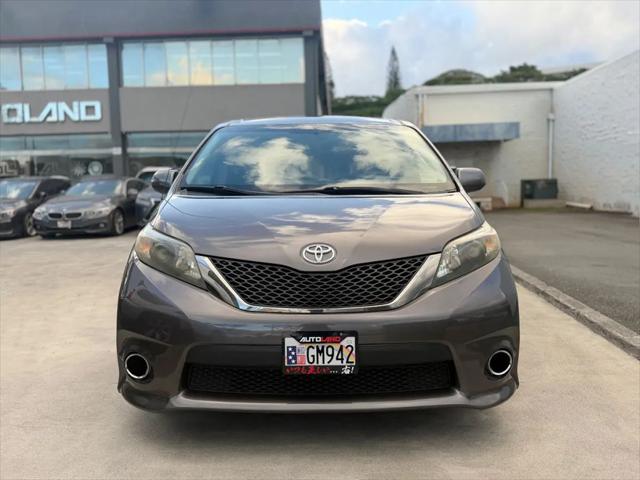 2011 Toyota Sienna SE