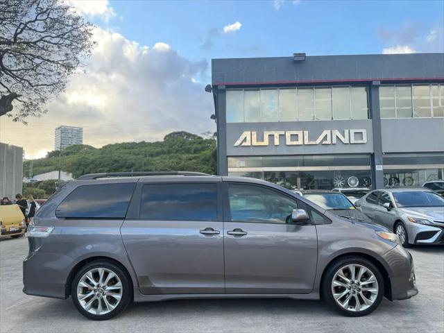 2011 Toyota Sienna SE