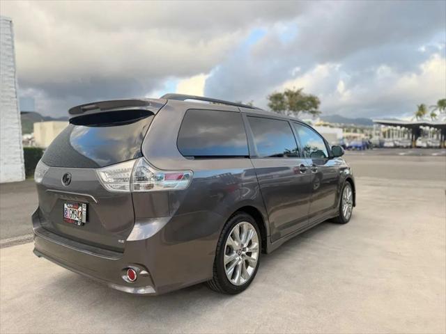 2011 Toyota Sienna SE