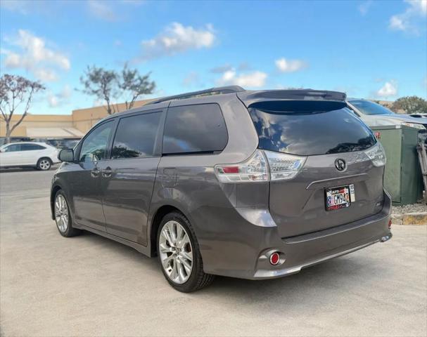 2011 Toyota Sienna SE