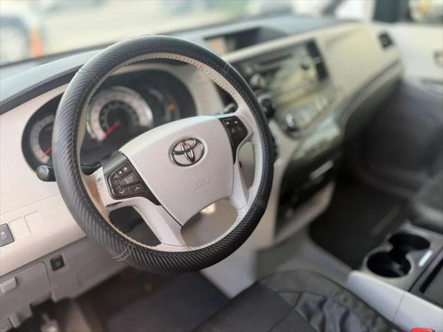 2011 Toyota Sienna SE
