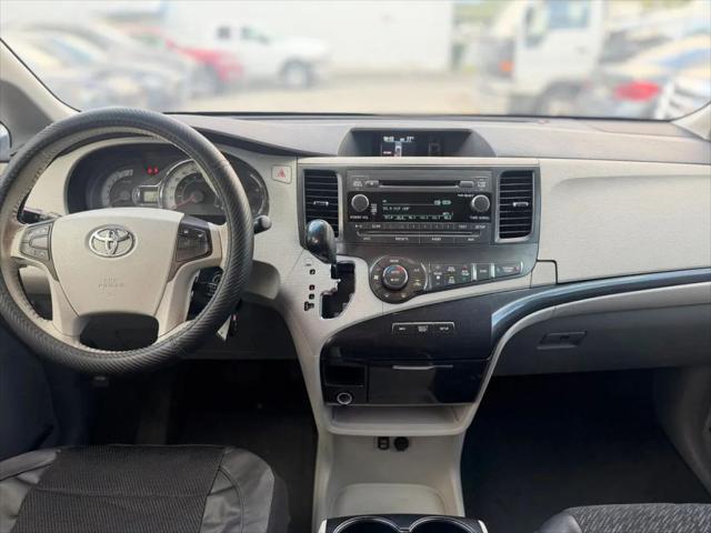 2011 Toyota Sienna SE