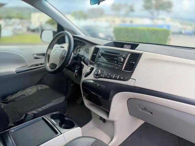 2011 Toyota Sienna SE