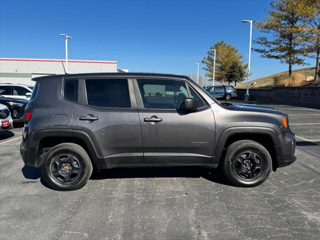 Used 2019 Jeep Renegade Sport with VIN ZACNJBAB3KPJ77974 for sale in St. Peters, MO