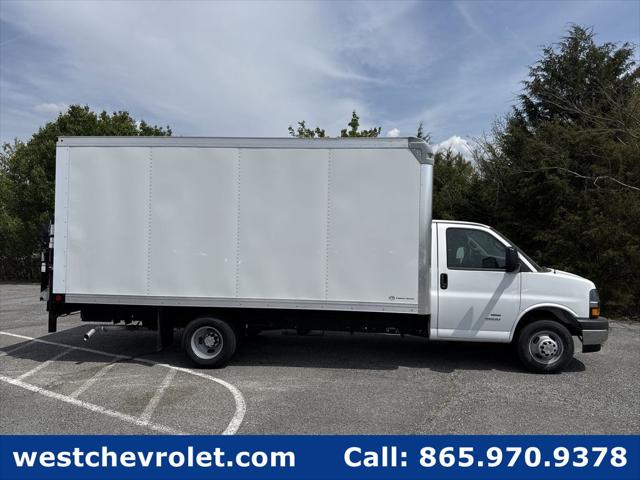 2026 Chevrolet Express Cutaway 4500 Van