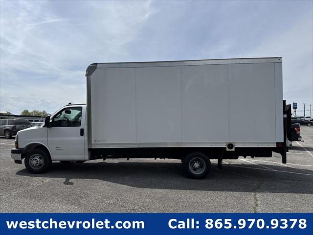 2026 Chevrolet Express Cutaway 4500 Van