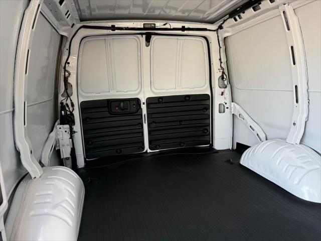 2025 Chevrolet Express Cargo Van RWD 2500 Regular Wheelbase WT