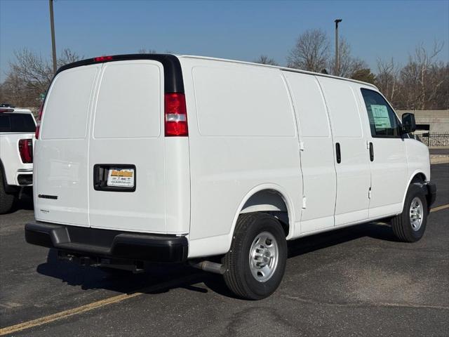 2025 Chevrolet Express Cargo Van RWD 2500 Regular Wheelbase WT