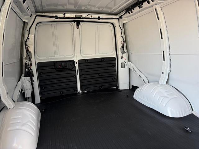 2025 Chevrolet Express Cargo Van RWD 2500 Regular Wheelbase WT