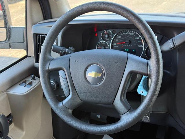 2025 Chevrolet Express Cargo Van RWD 2500 Regular Wheelbase WT