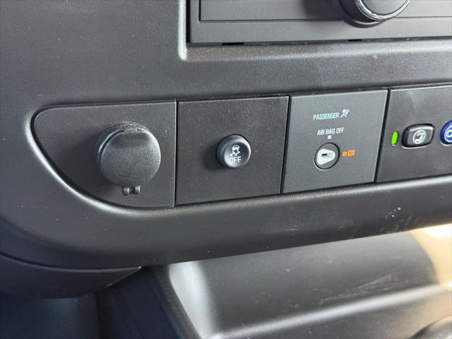 2025 Chevrolet Express Cargo Van RWD 2500 Regular Wheelbase WT