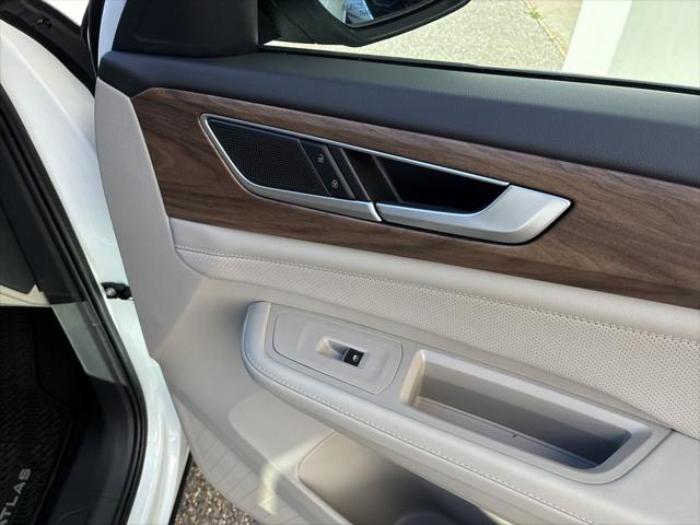 2026 Volkswagen Atlas SE