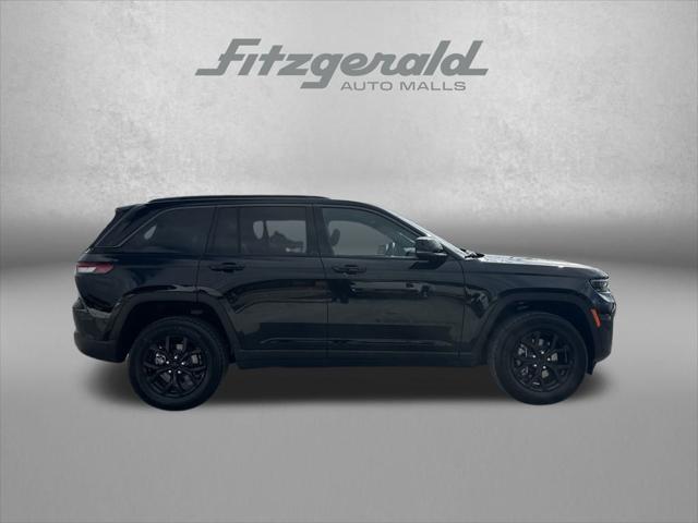 2026 Jeep Grand Cherokee Altitude 4x4