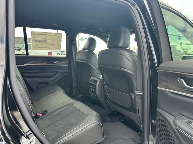 2026 Jeep Grand Cherokee Altitude 4x4