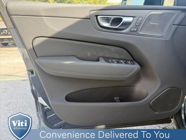 2026 Volvo XC60 Plug-In Hybrid Black Edition Ultra, T8 AWD Electric/Gasoline, Dark