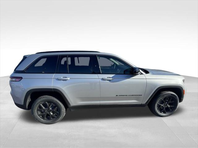 2026 Jeep Grand Cherokee Altitude 4x4