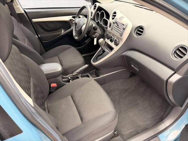 2009 Pontiac Vibe AWD 4dr Wagon