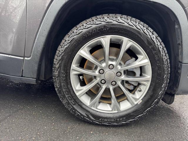 2019 Jeep Cherokee Latitude Plus FWD