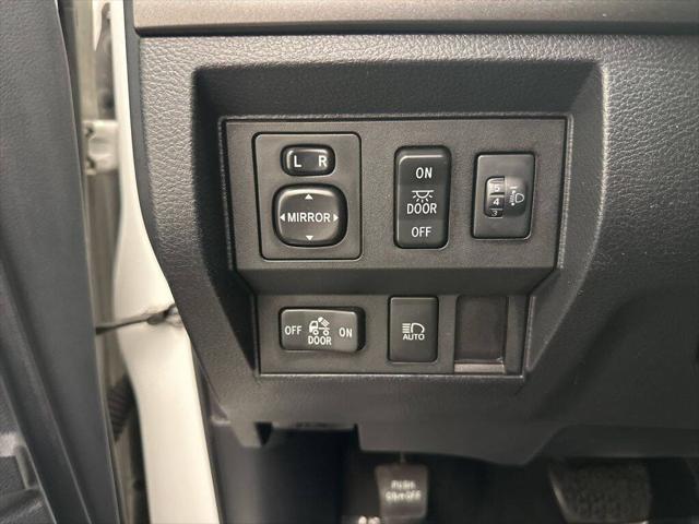 2018 Toyota Tundra SR5 5.7L V8