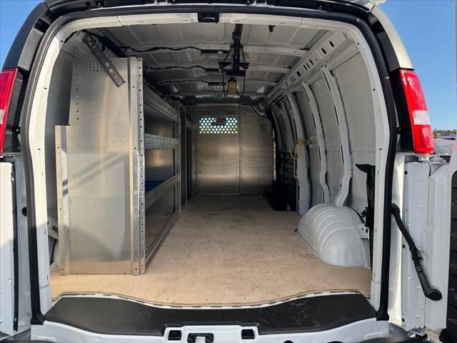 2025 Chevrolet Express Cargo Van RWD 2500 Extended Wheelbase WT