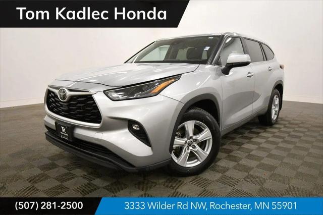 2024 Toyota Highlander LE for sale in Rochester, MN