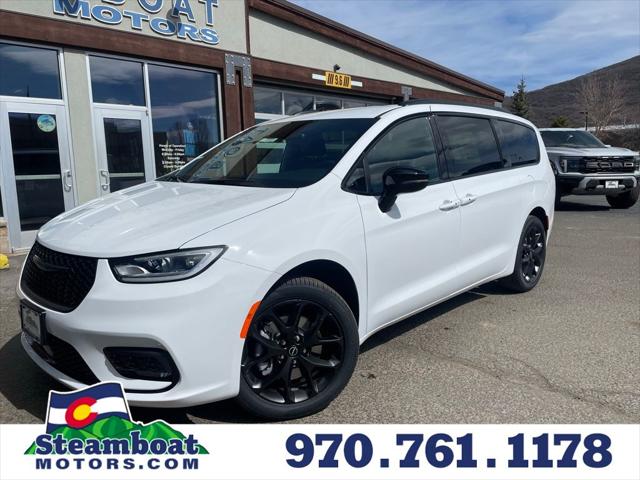 2026 Chrysler Pacifica PACIFICA SELECT AWD