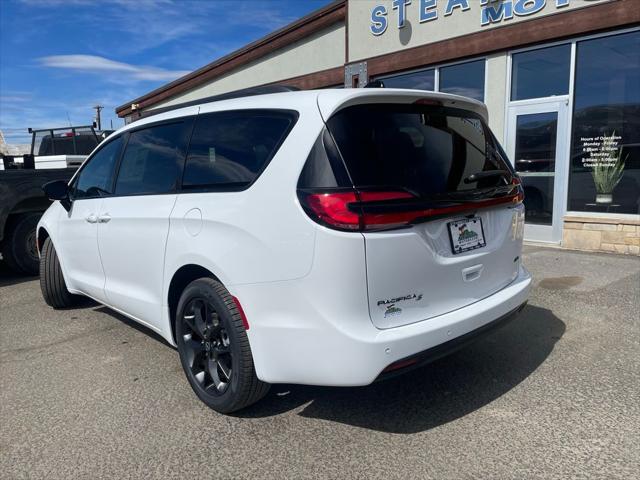 2026 Chrysler Pacifica PACIFICA SELECT AWD