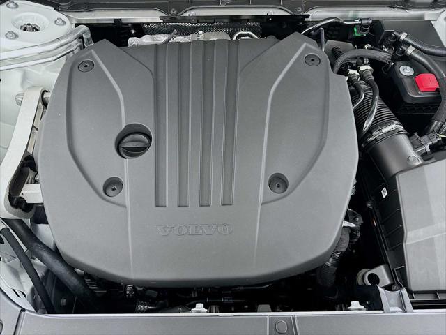 2026 Volvo XC90 Plus, B5 AWD Gas (mild hybrid), Gasoline, Bright, 7 Seats