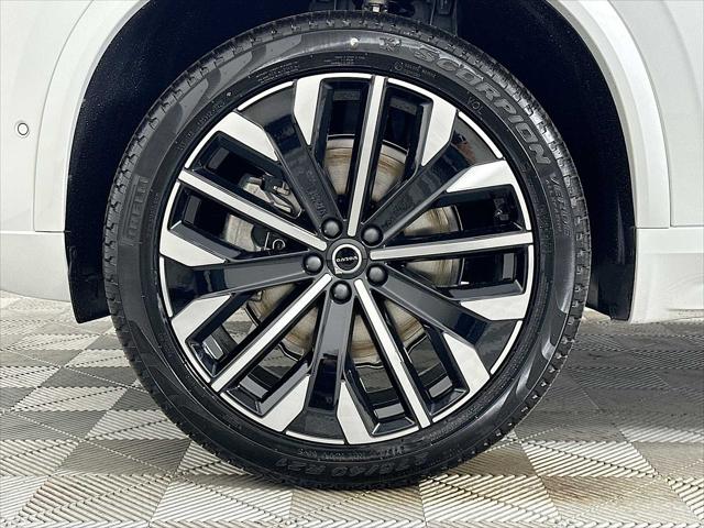 2026 Volvo XC90 Plus, B5 AWD Gas (mild hybrid), Gasoline, Bright, 7 Seats