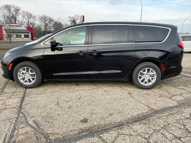 2026 Chrysler Voyager VOYAGER LX