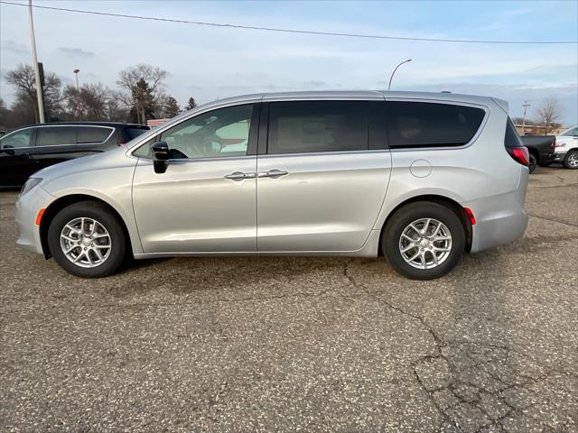 2026 Chrysler Voyager VOYAGER LX