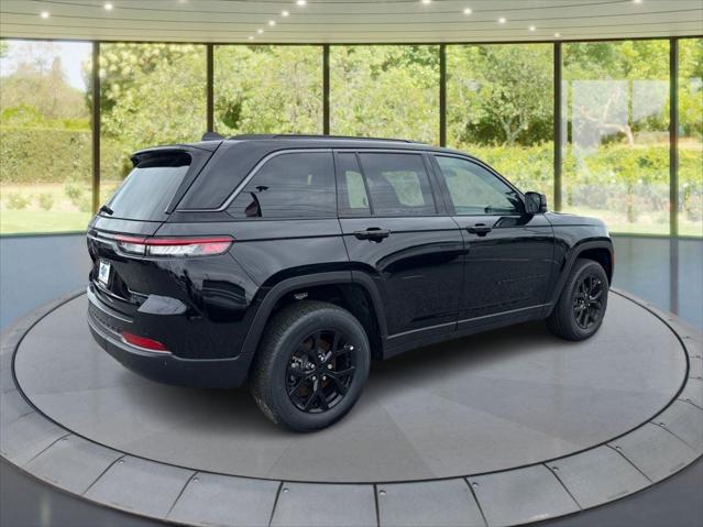 2026 Jeep Grand Cherokee Altitude 4x4