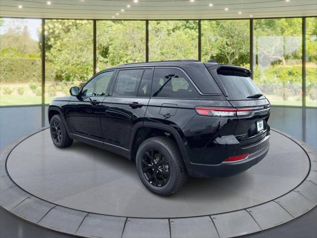 2026 Jeep Grand Cherokee Altitude 4x4